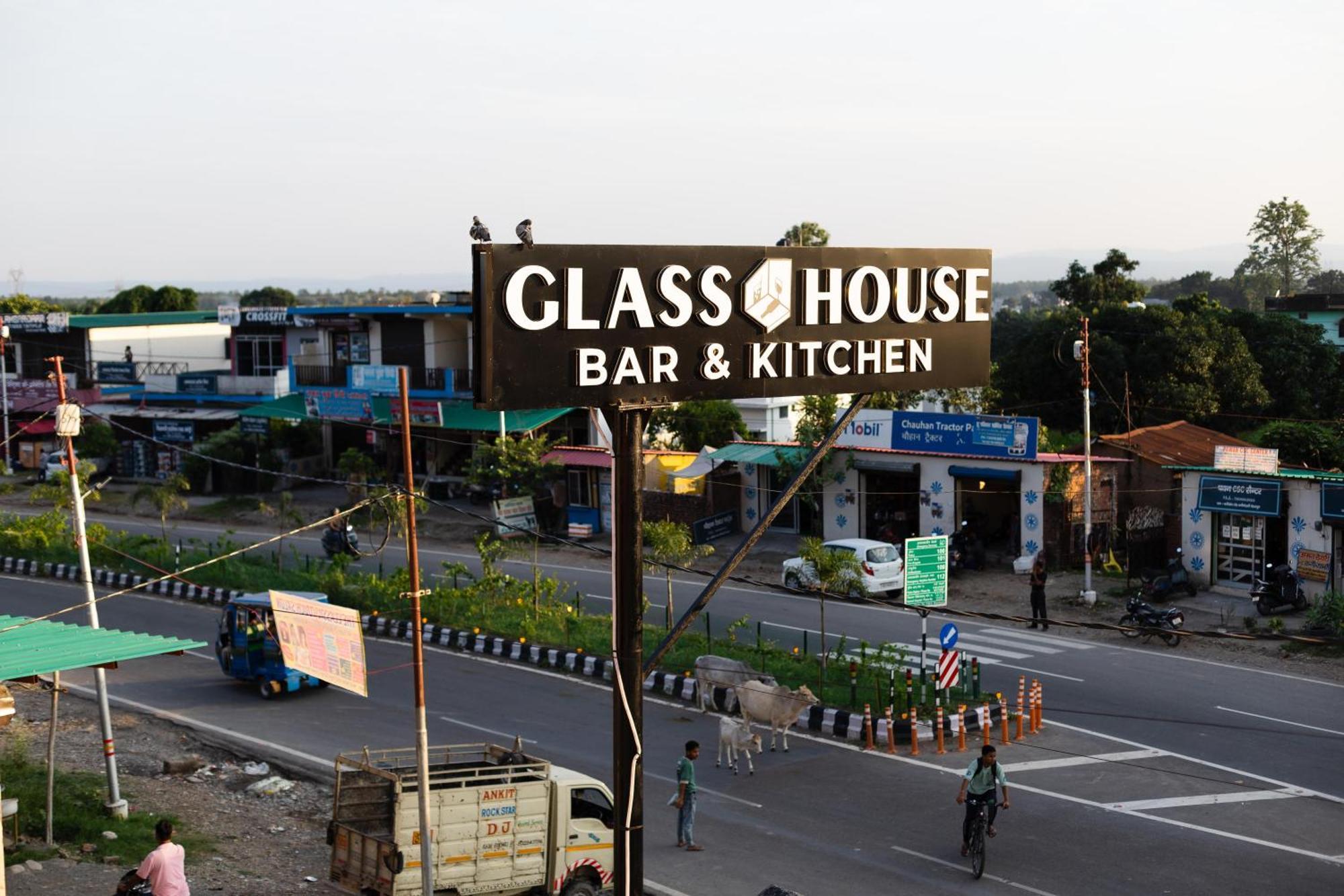 Hotel Js Souvenir Dehradun Exterior foto